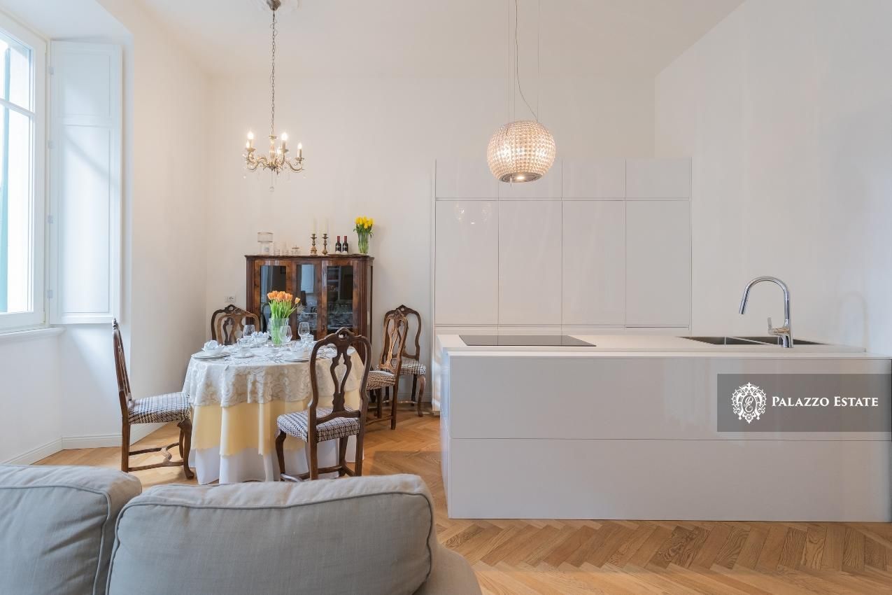 Отель, гостиница у озера Комо, Италия, 168 м² - фото 4