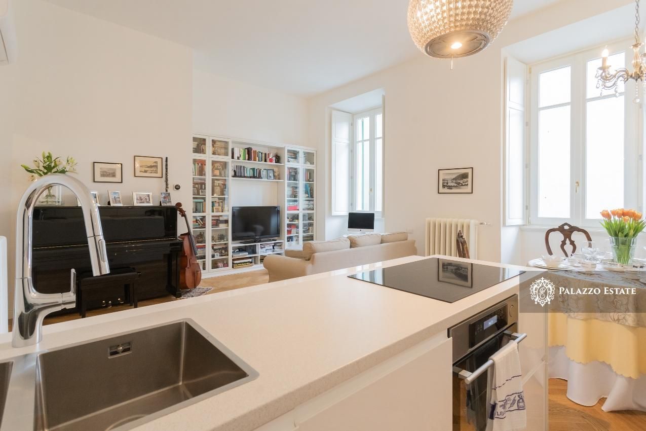 Отель, гостиница у озера Комо, Италия, 168 м² - фото 5