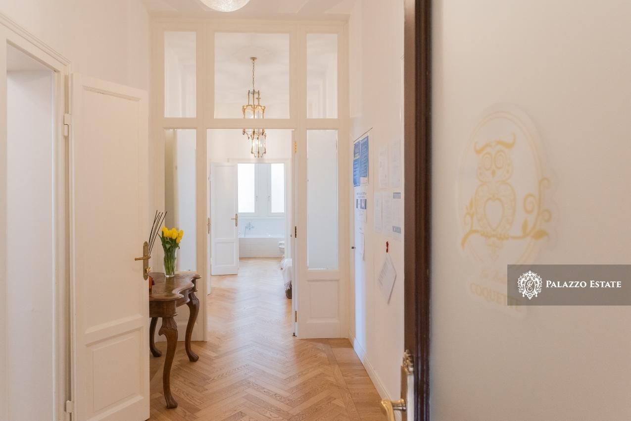 Отель, гостиница у озера Комо, Италия, 168 м² - фото 9