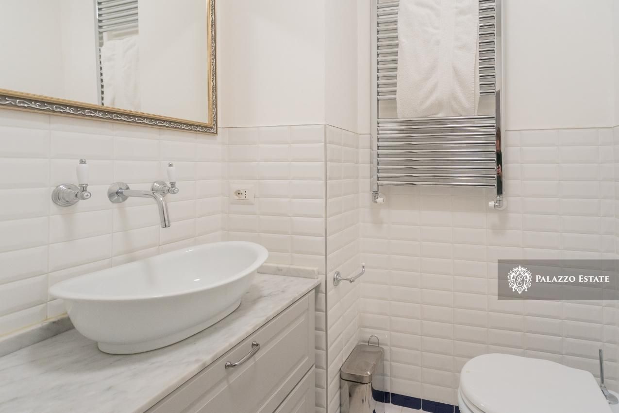 Отель, гостиница у озера Комо, Италия, 168 м² - фото 16