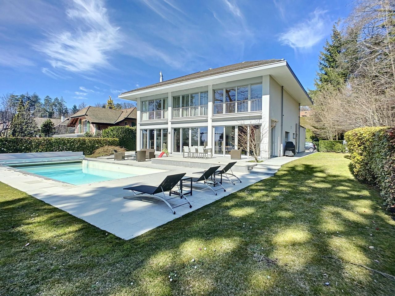 Дом в Женеве, Швейцария, 420 м2 - фото 1