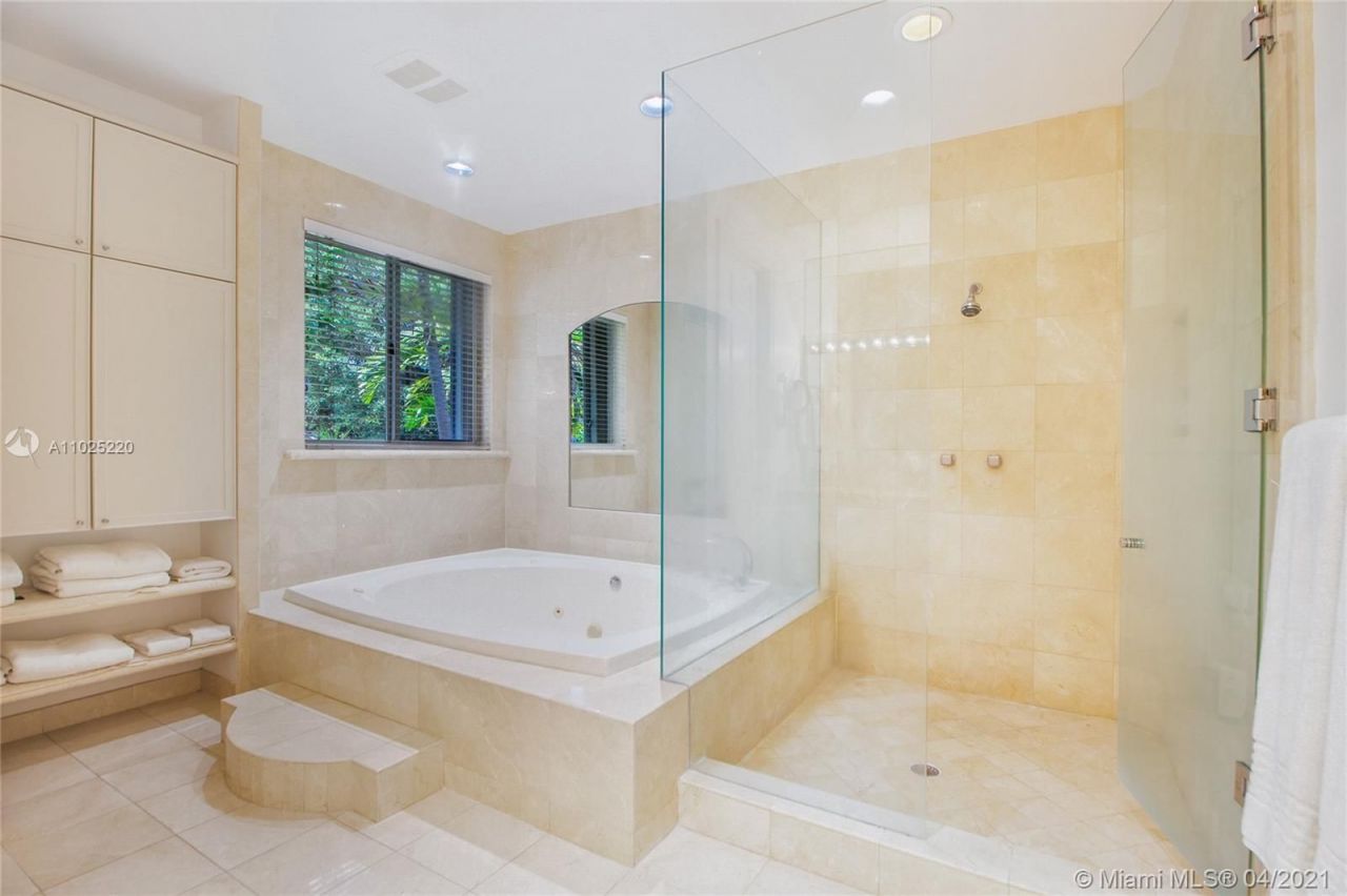 Особняк в Майами, США, 450 м² - фото 11