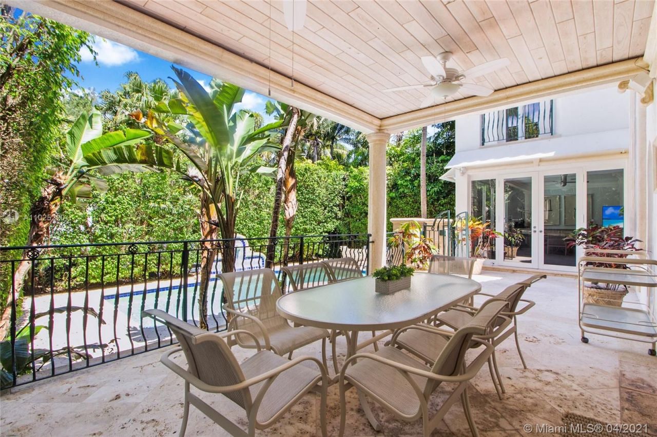 Особняк в Майами, США, 450 м² - фото 17