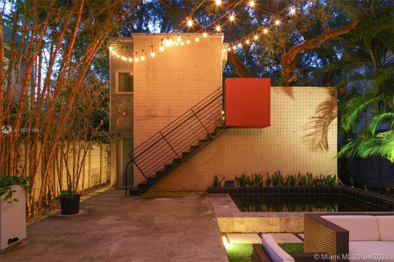 Коттедж в Майами, США, 270 м² - фото 3