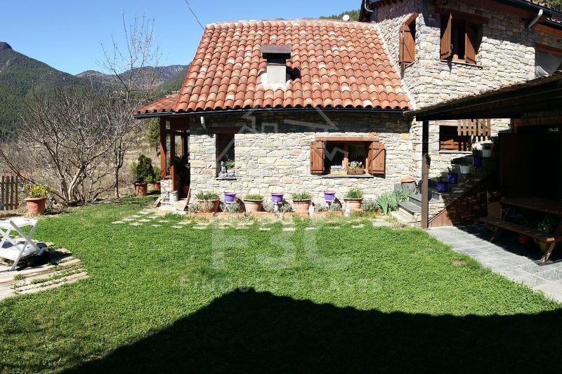Дом в Жироне, Испания, 268 м2 - фото 1