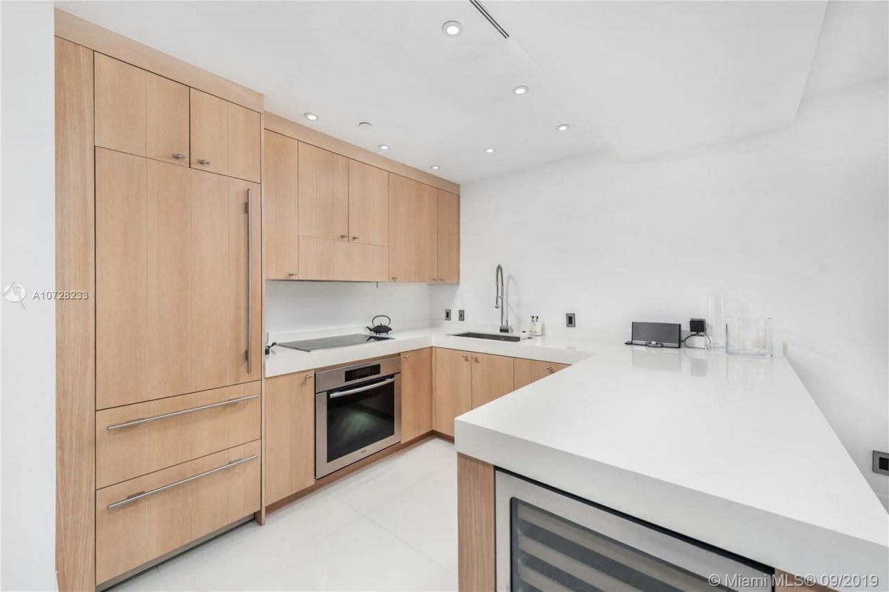 Квартира в Майами, США, 180 м² - фото 11