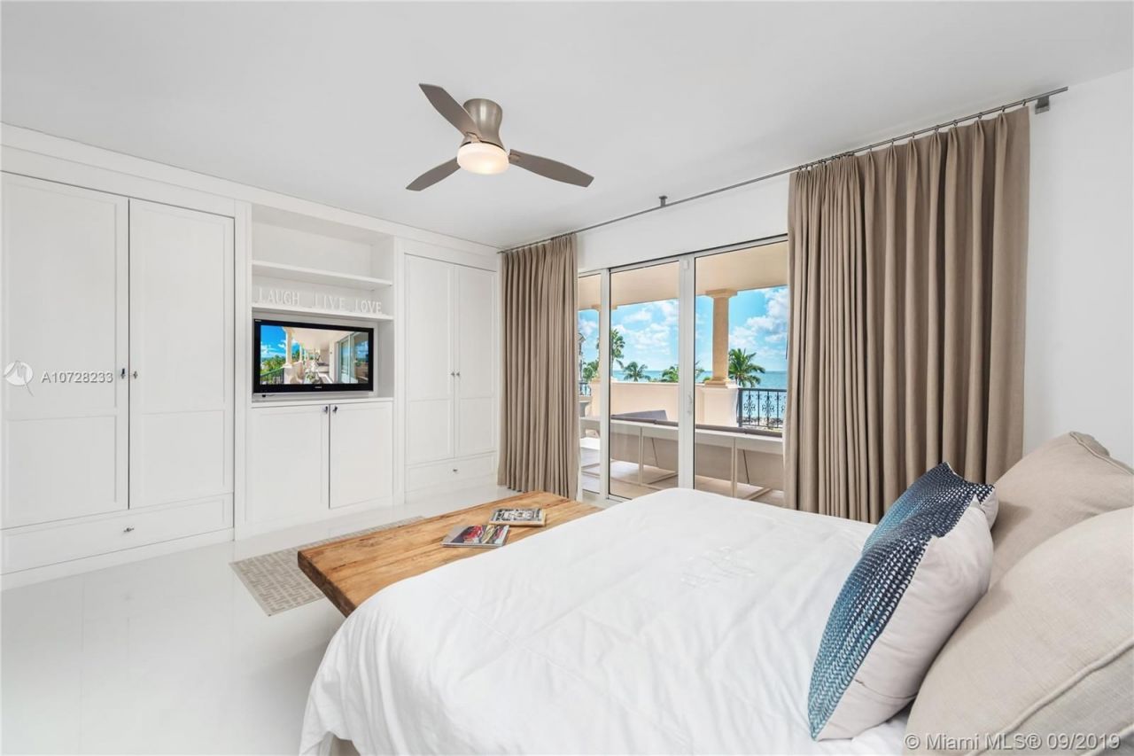 Квартира в Майами, США, 180 м² - фото 10