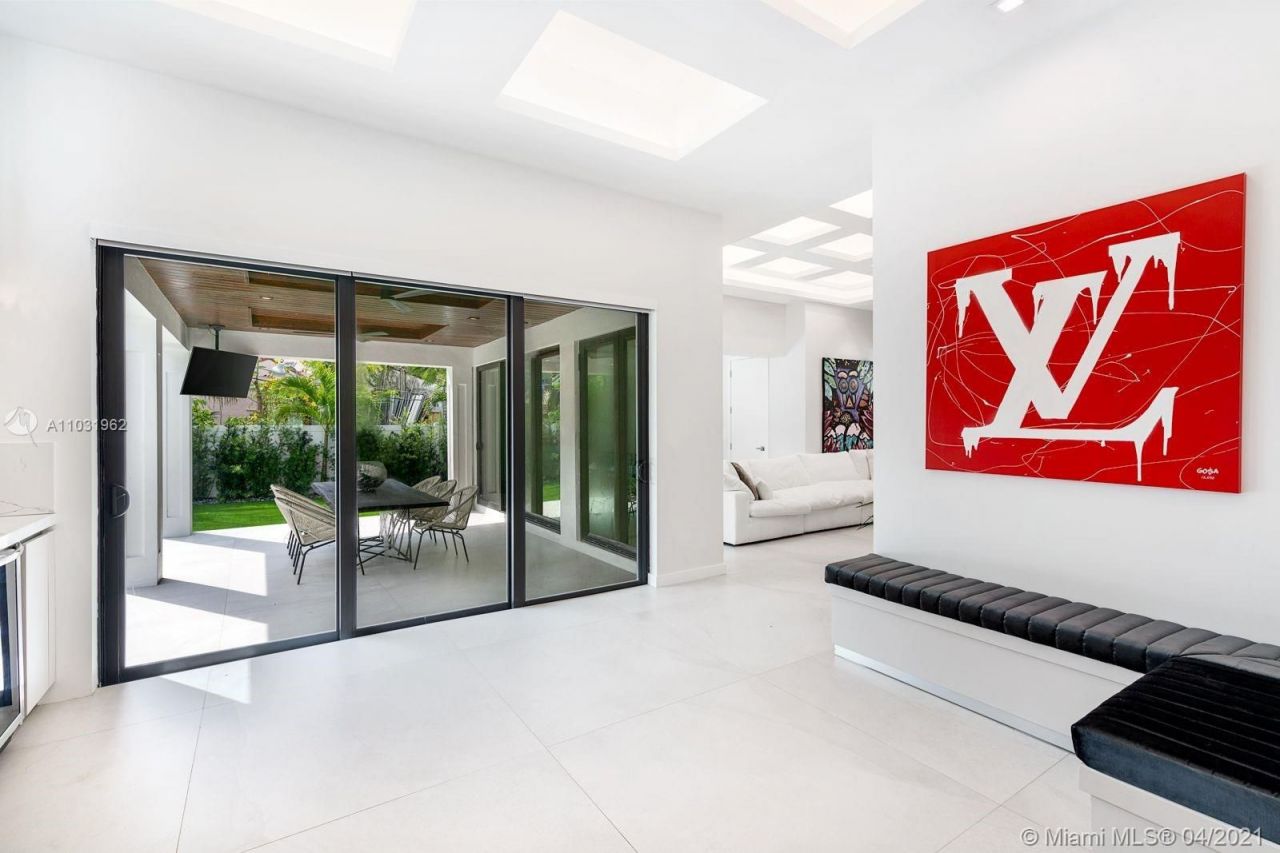 Коттедж в Майами, США, 190 м² - фото 4