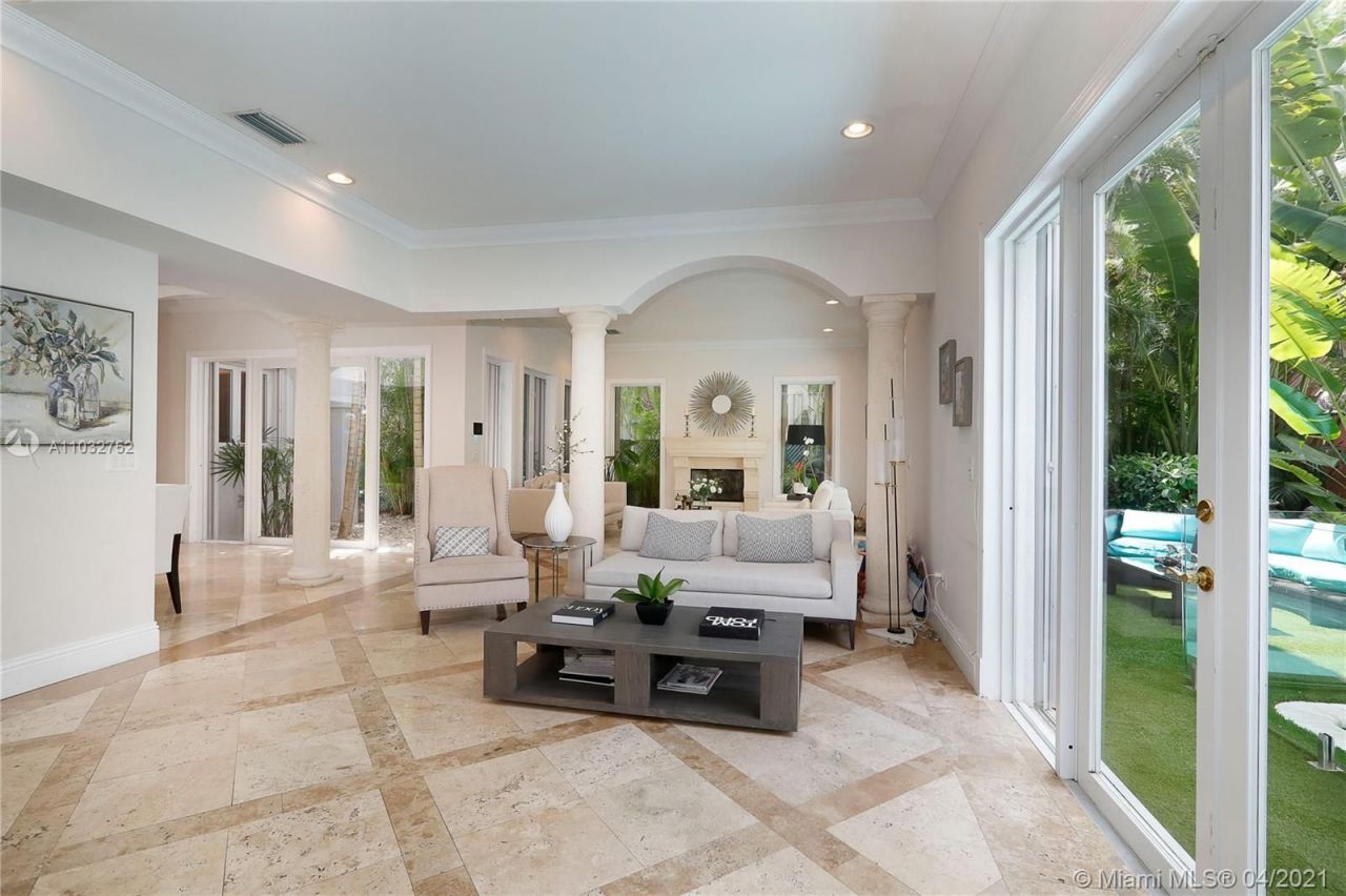 Коттедж в Майами, США, 350 м² - фото 4