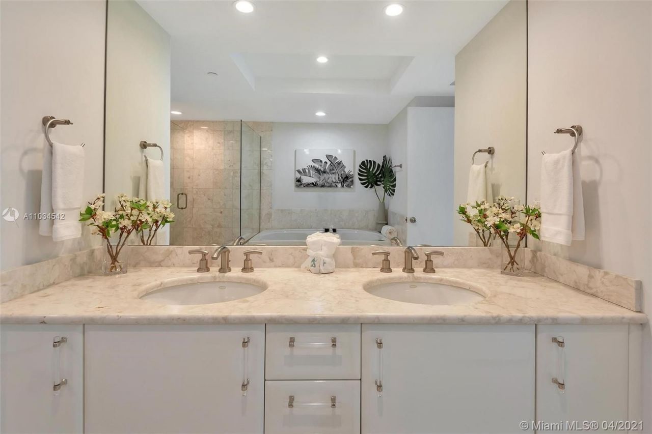 Квартира в Майами, США, 200 м² - фото 5