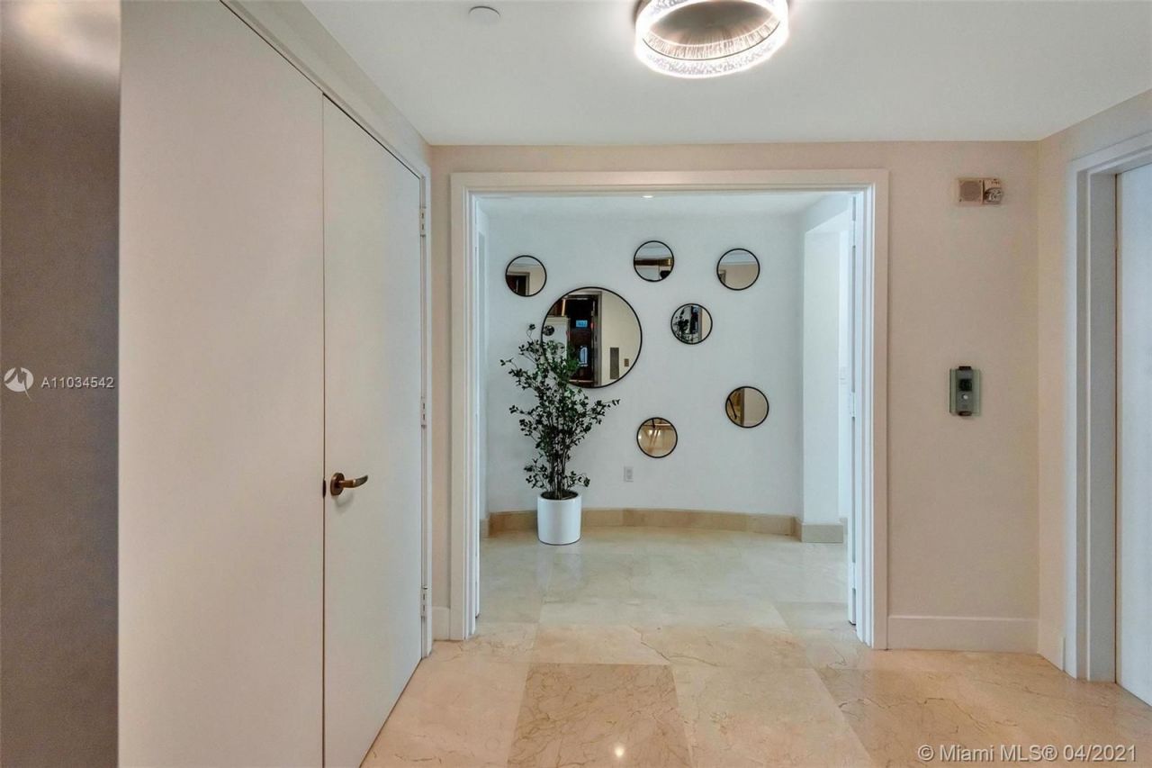 Квартира в Майами, США, 200 м² - фото 11