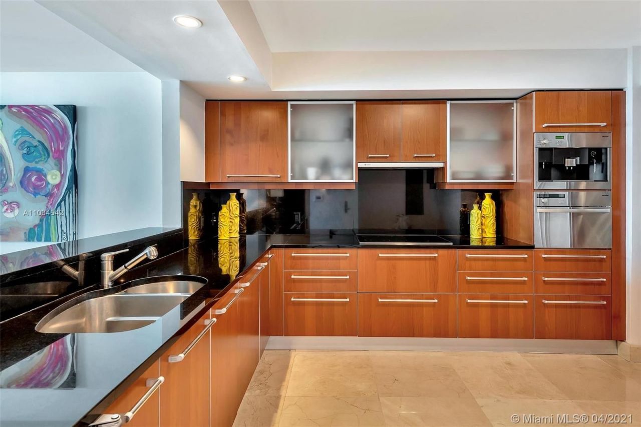 Квартира в Майами, США, 200 м² - фото 13