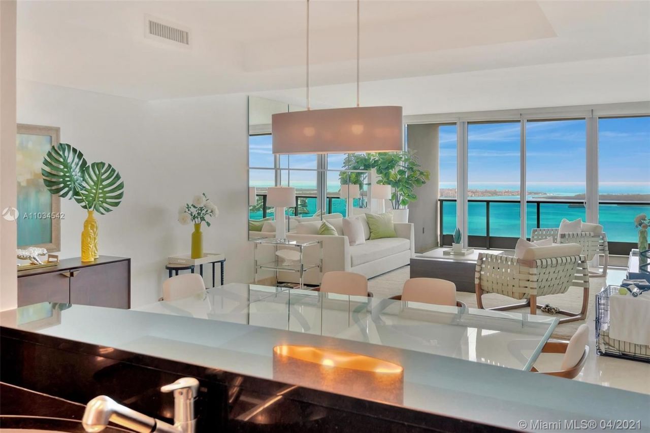 Квартира в Майами, США, 200 м² - фото 2