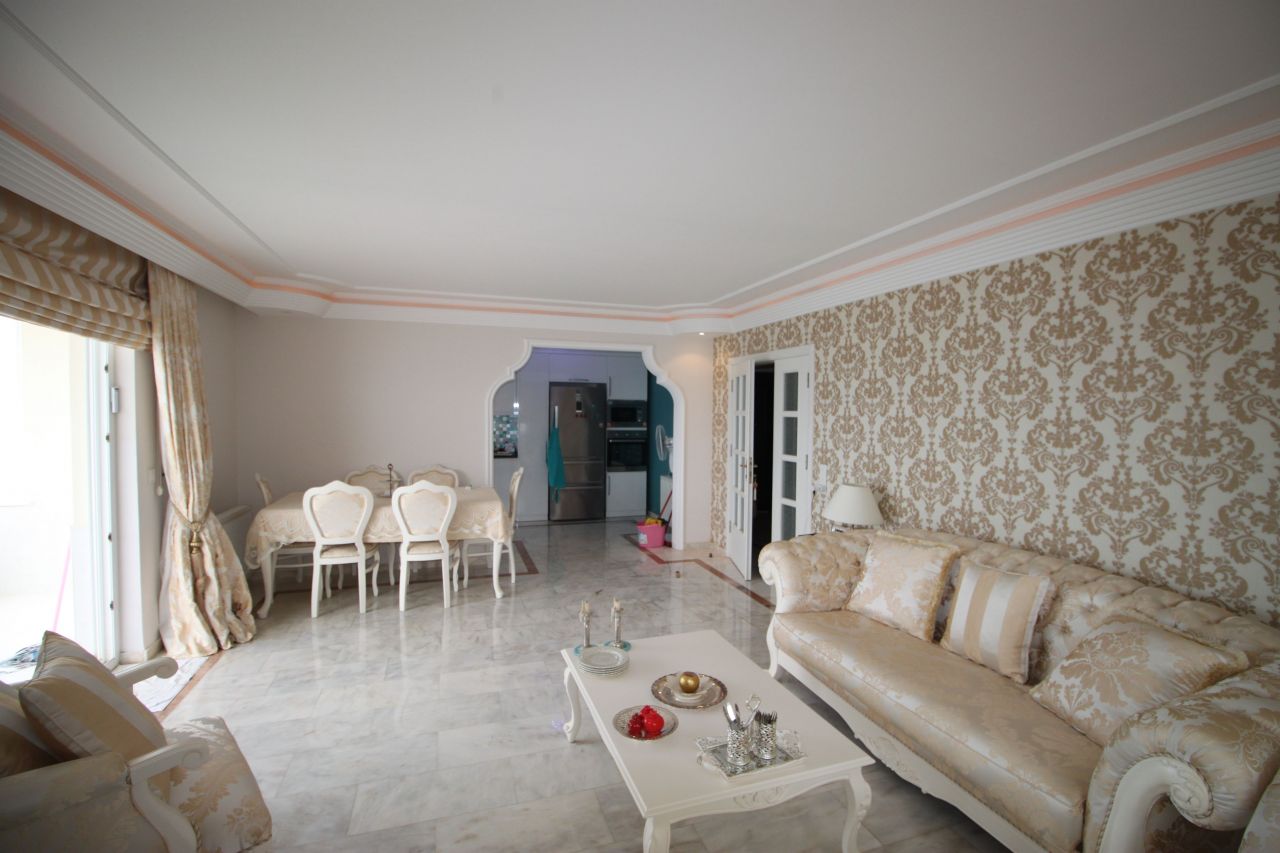 Квартира в Алании, Турция, 210 м2 - фото 1