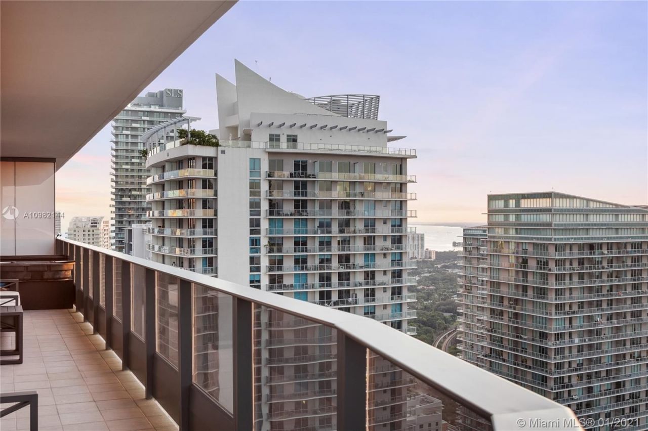 Квартира в Майами, США, 140 м² - фото 7