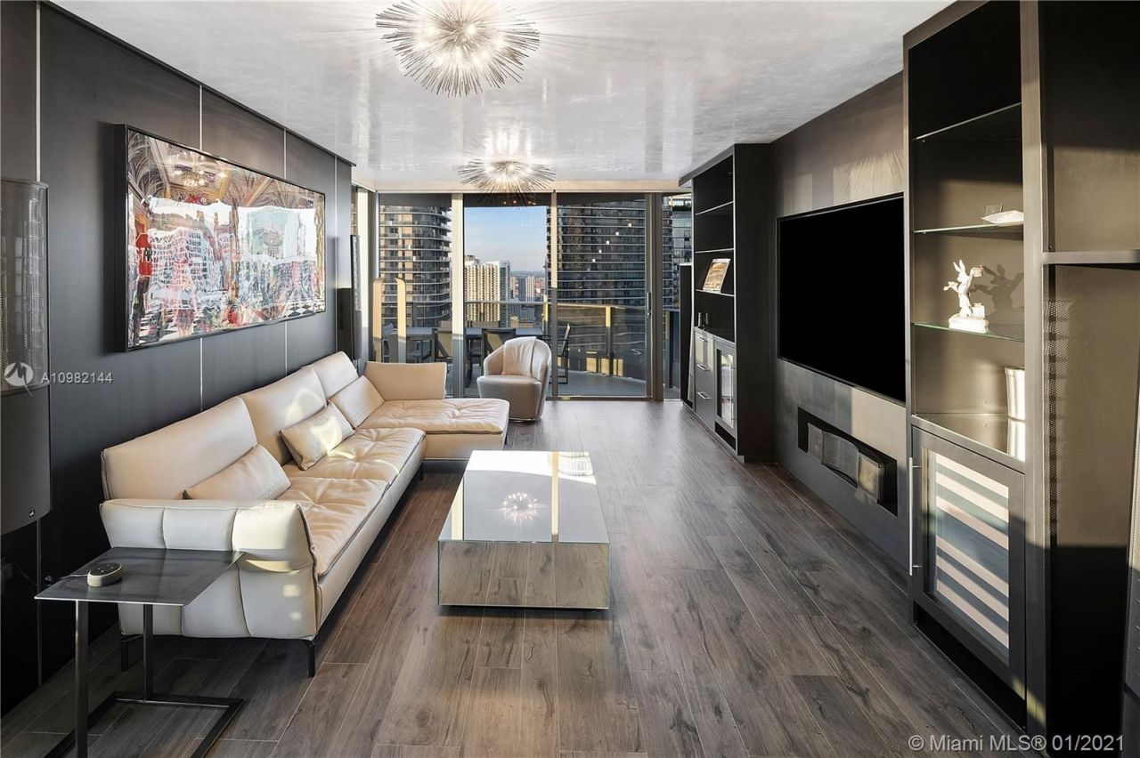 Квартира в Майами, США, 140 м² - фото 2