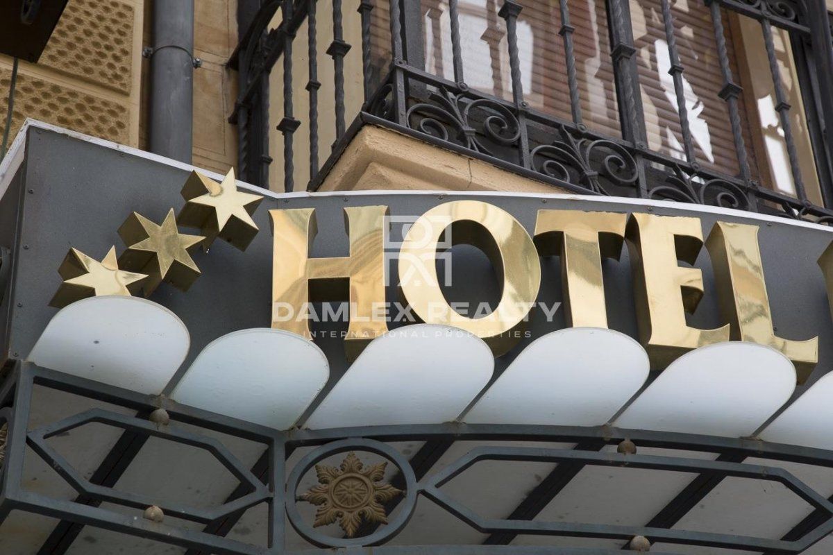 Отель, гостиница в Барселоне, Испания - фото 1