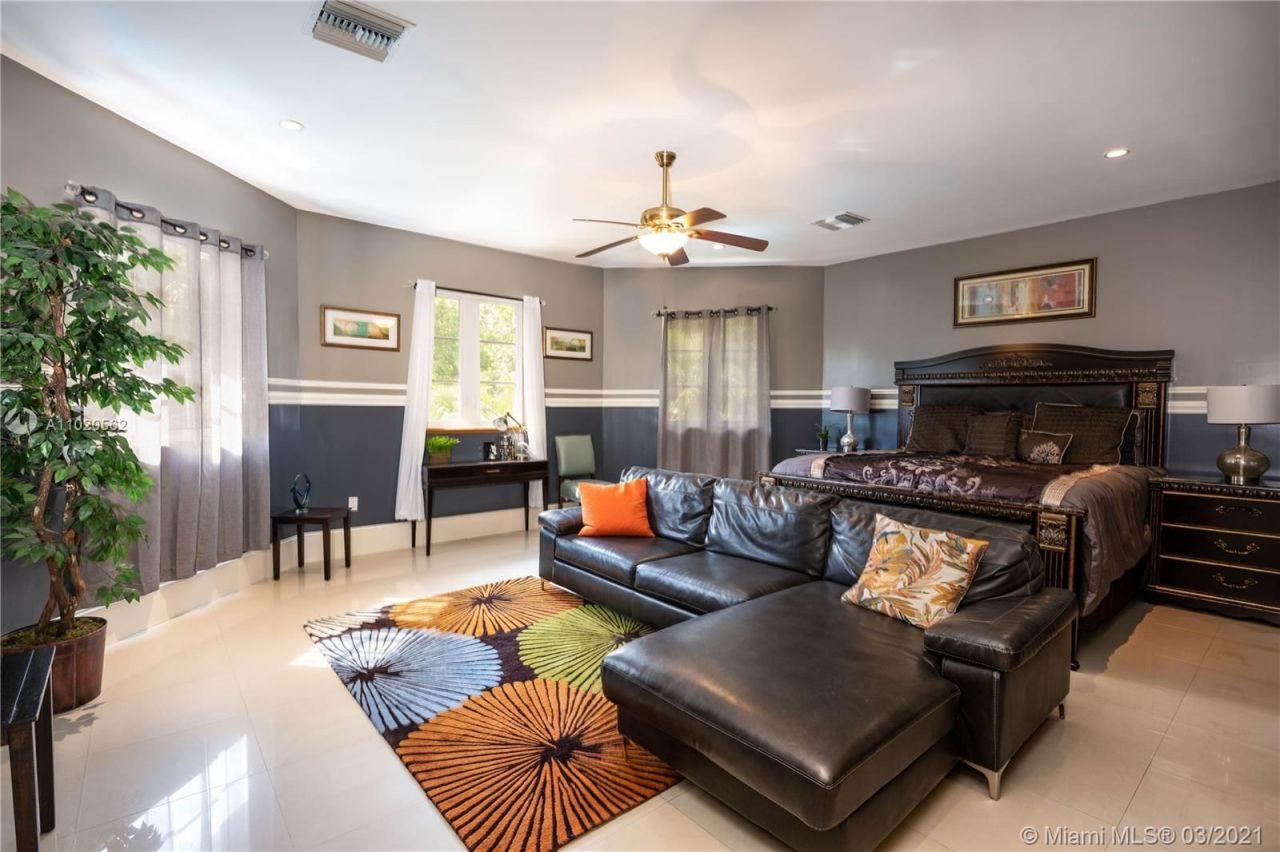 Поместье в Майами, США, 1 000 м² - фото 9