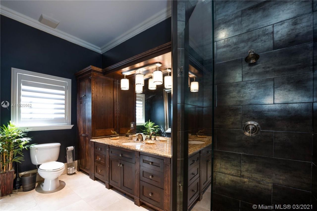 Поместье в Майами, США, 1 000 м² - фото 10