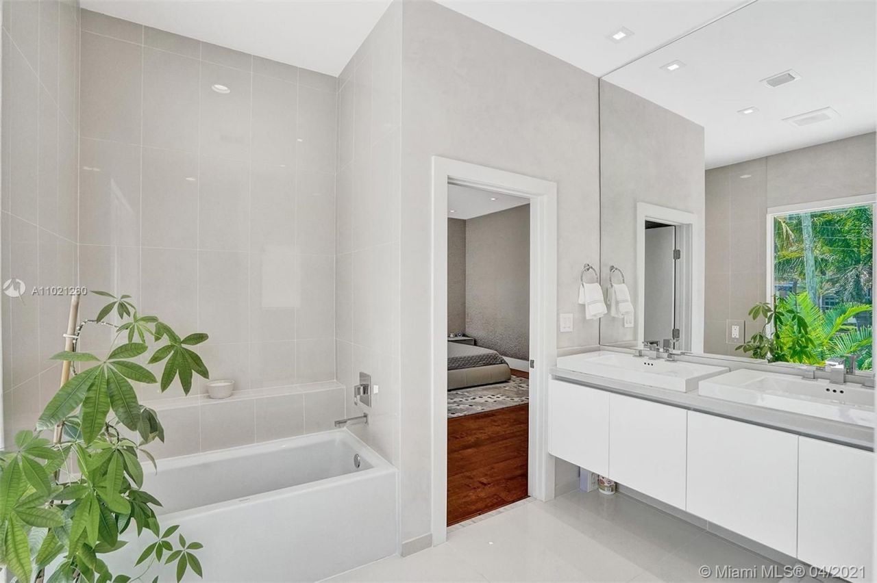 Коттедж в Майами, США, 300 м² - фото 11