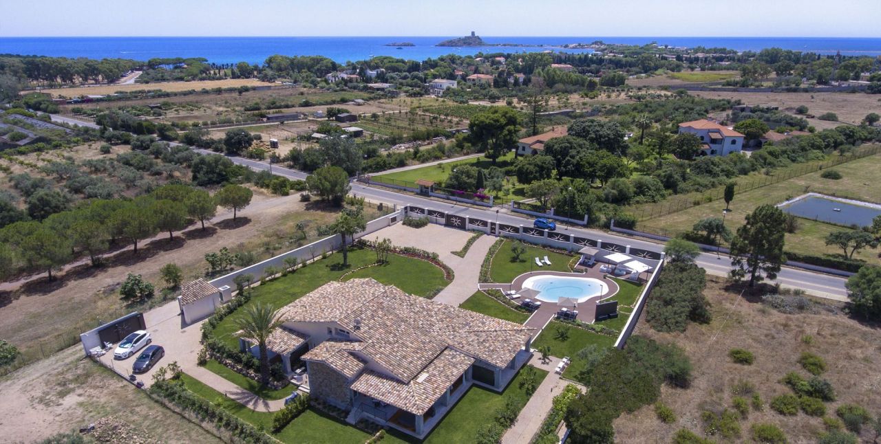 Вилла в Пуле (Сардиния), Италия, 320 м² - фото 3