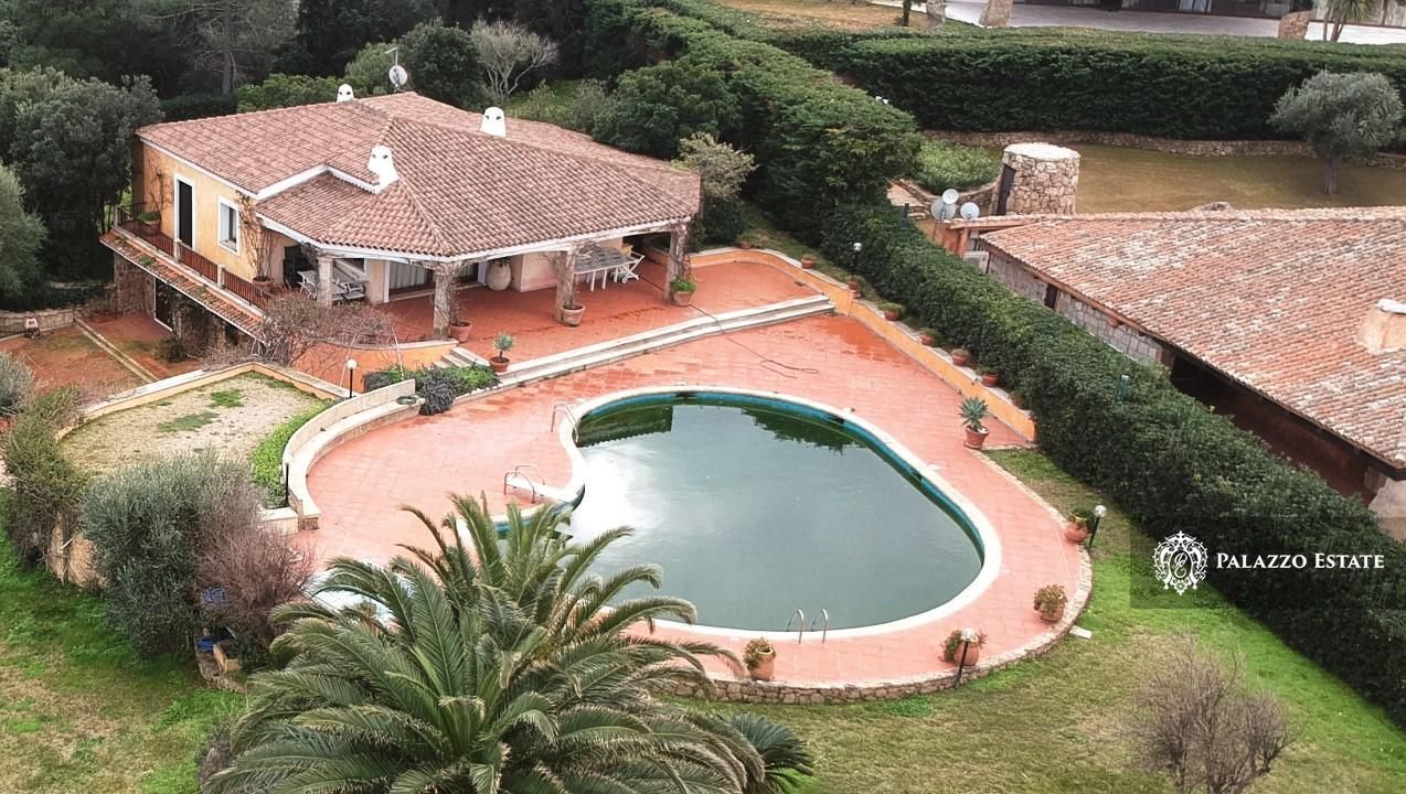 Вилла в Порто Черво, Италия, 215 м² - фото 16