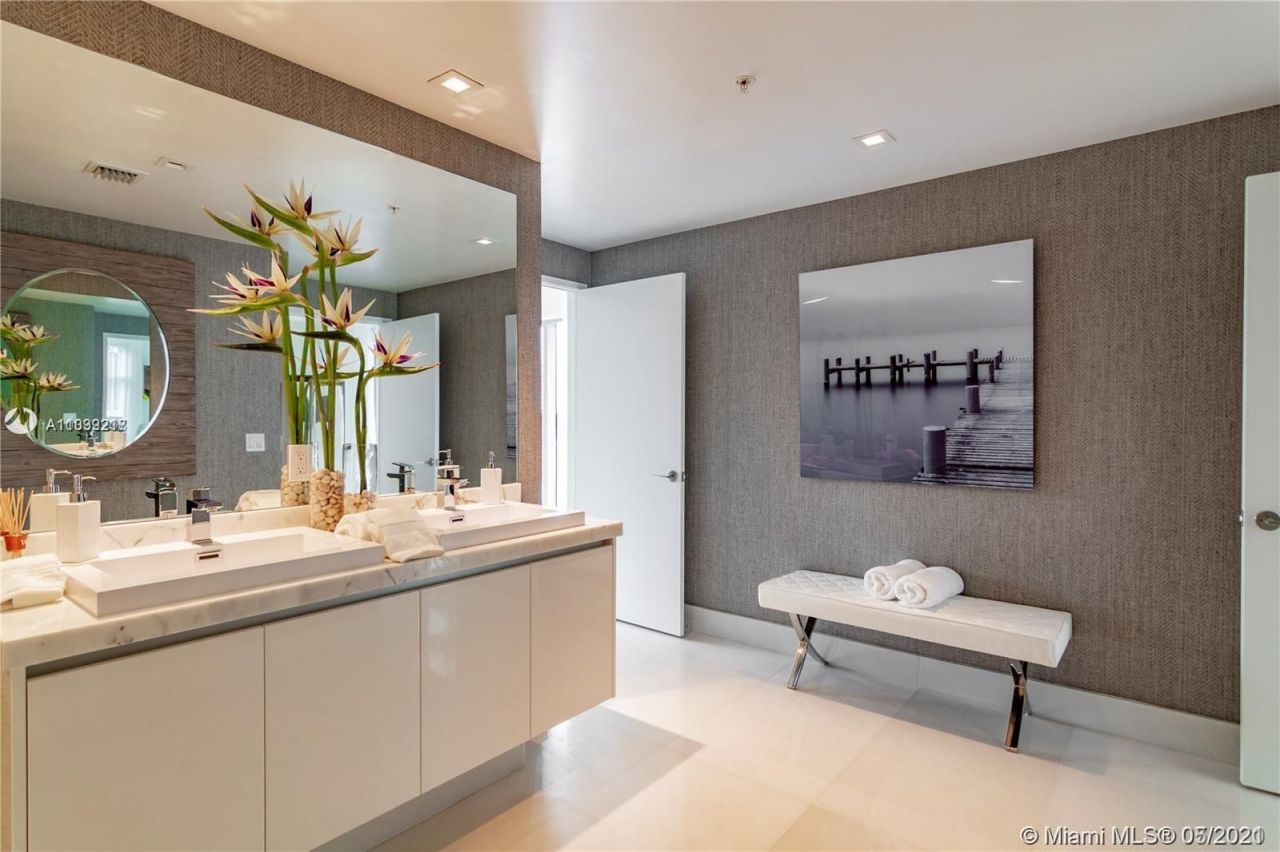 Квартира в Майами, США, 400 м² - фото 6