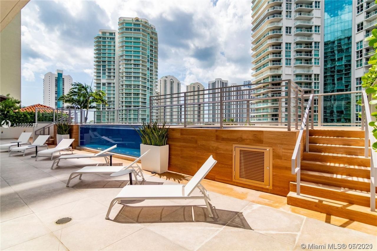 Квартира в Майами, США, 400 м² - фото 8