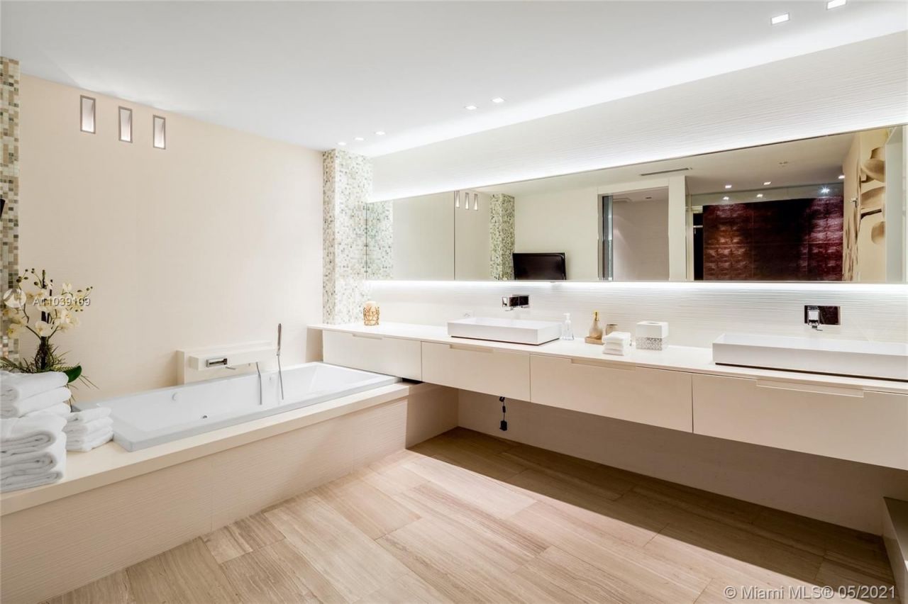 Апартаменты в Майами, США, 400 м² - фото 12