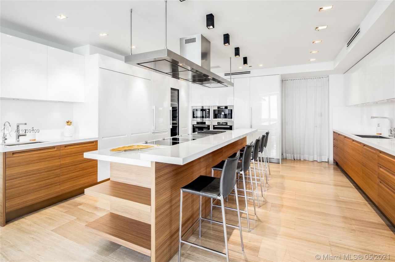 Апартаменты в Майами, США, 400 м² - фото 16