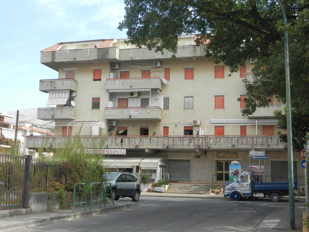 Квартира в Скалее, Италия, 102 м2 - фото 1