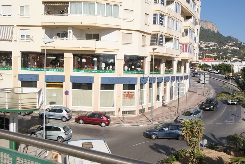 Коммерческая недвижимость в Кальпе, Испания, 1 330 м2 - фото 1