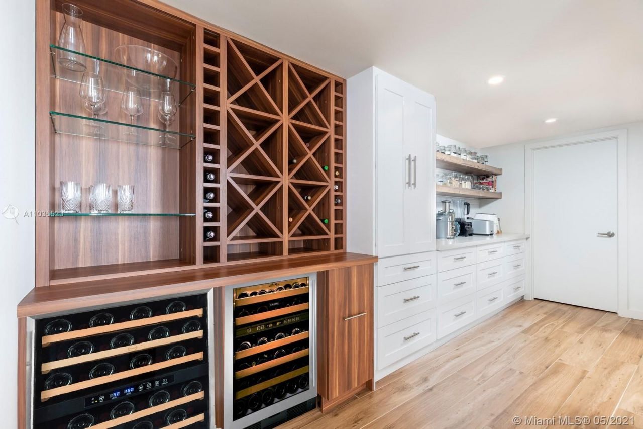 Квартира в Майами, США, 230 м² - фото 15