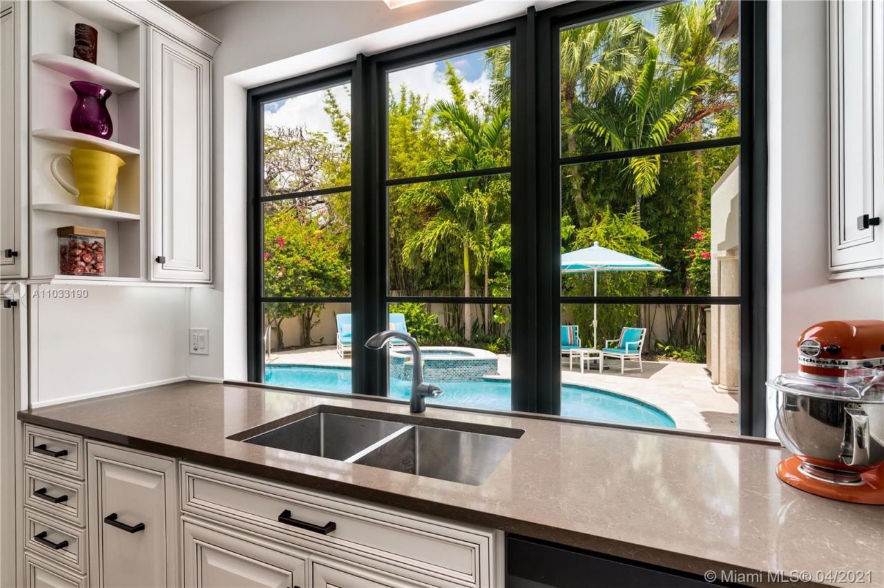 Вилла в Майами, США, 220 м² - фото 10