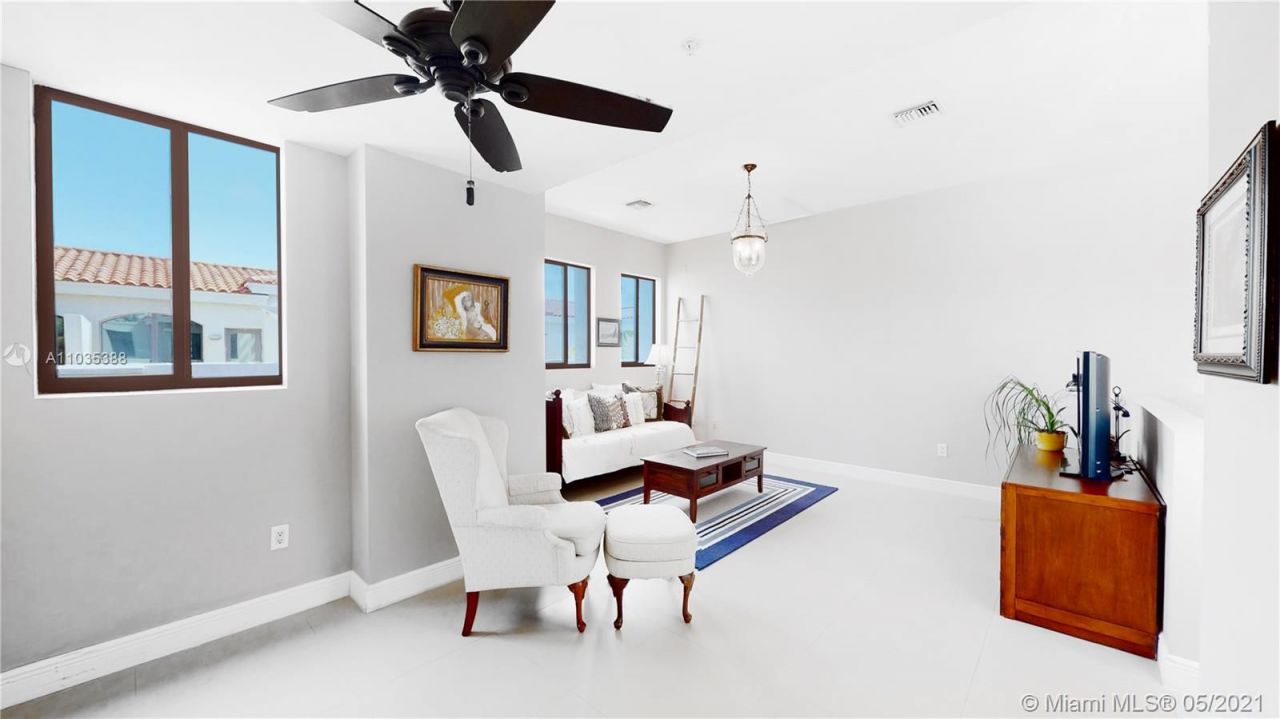 Таунхаус в Майами, США, 250 м² - фото 6