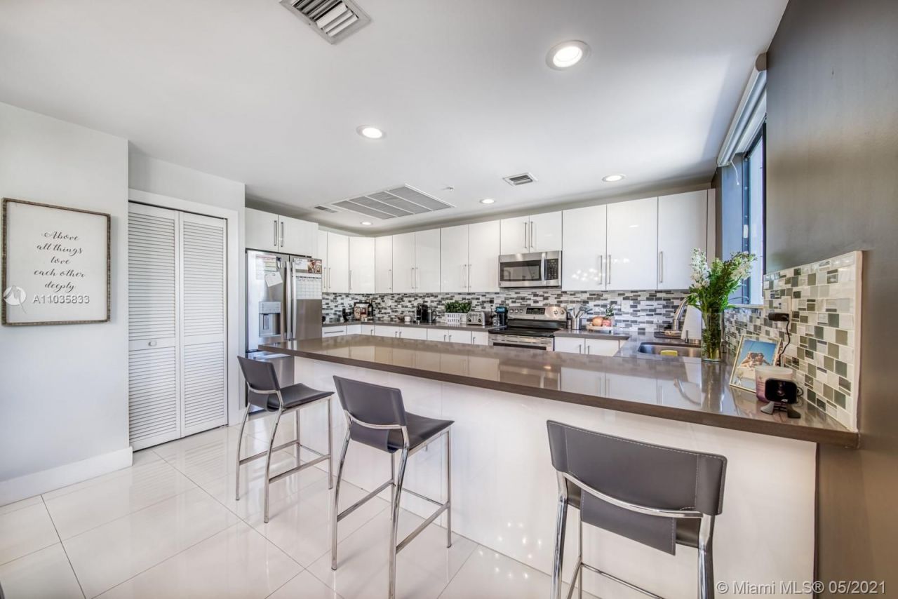 Таунхаус в Майами, США, 180 м² - фото 12