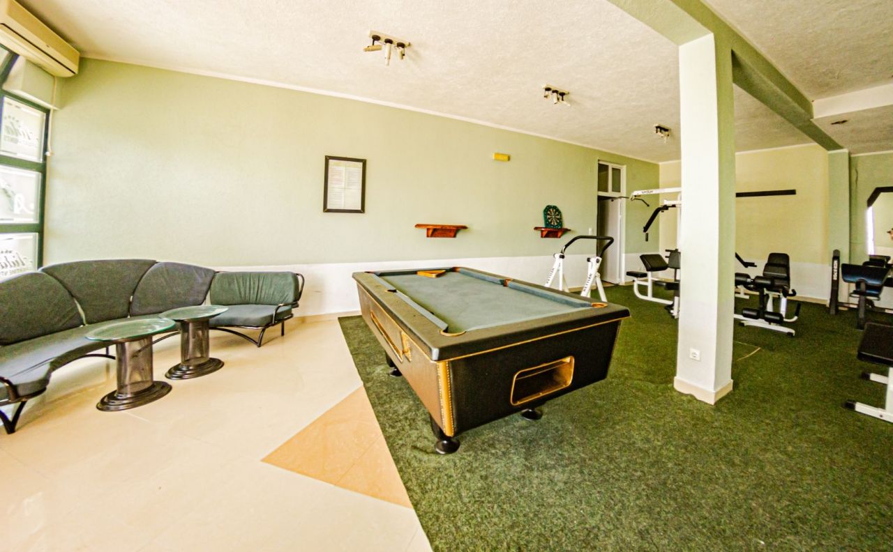 Отель, гостиница в Улцине, Черногория, 2 400 м² - фото 6