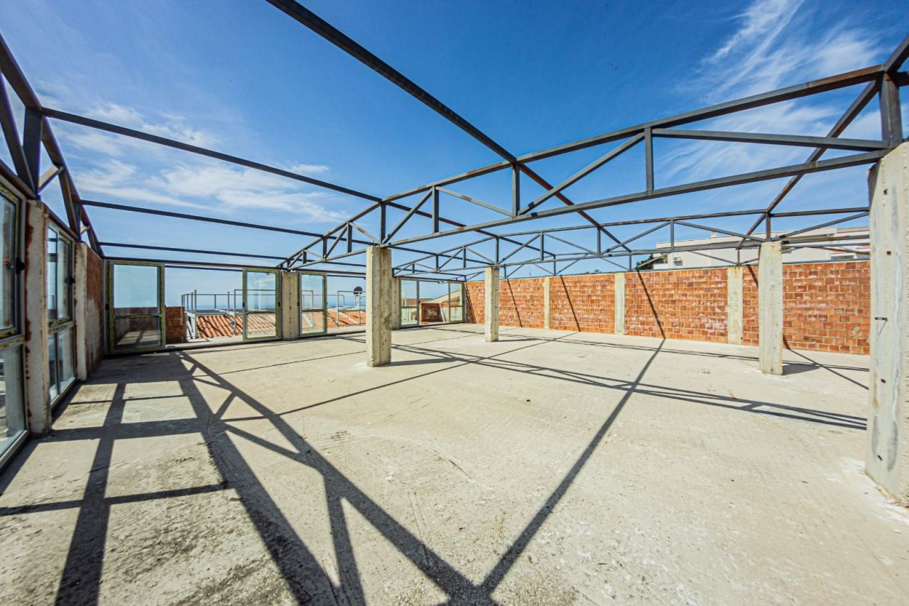 Отель, гостиница в Улцине, Черногория, 2 400 м² - фото 10