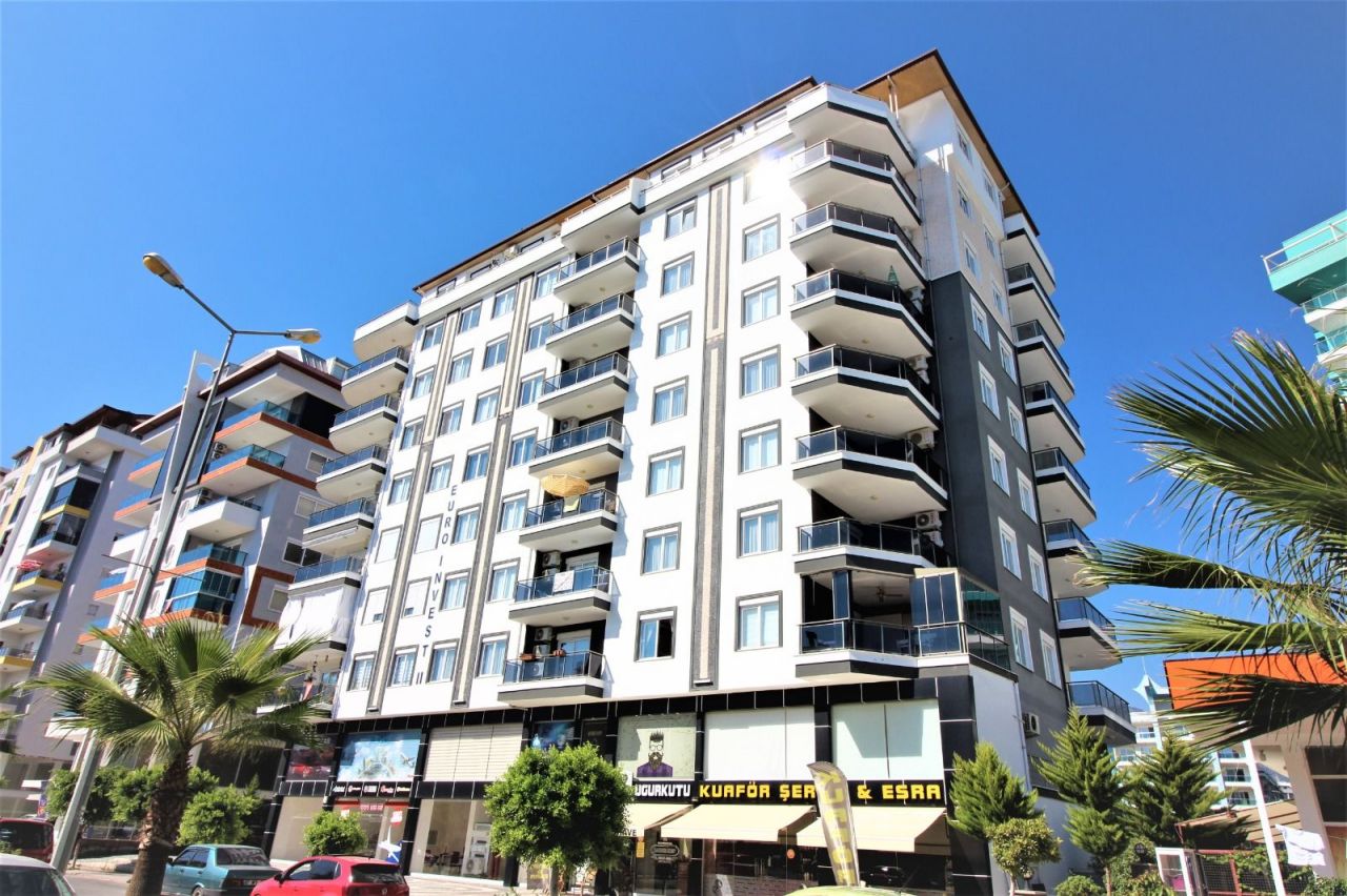 Квартира в Алании, Турция, 200 м² - фото 1