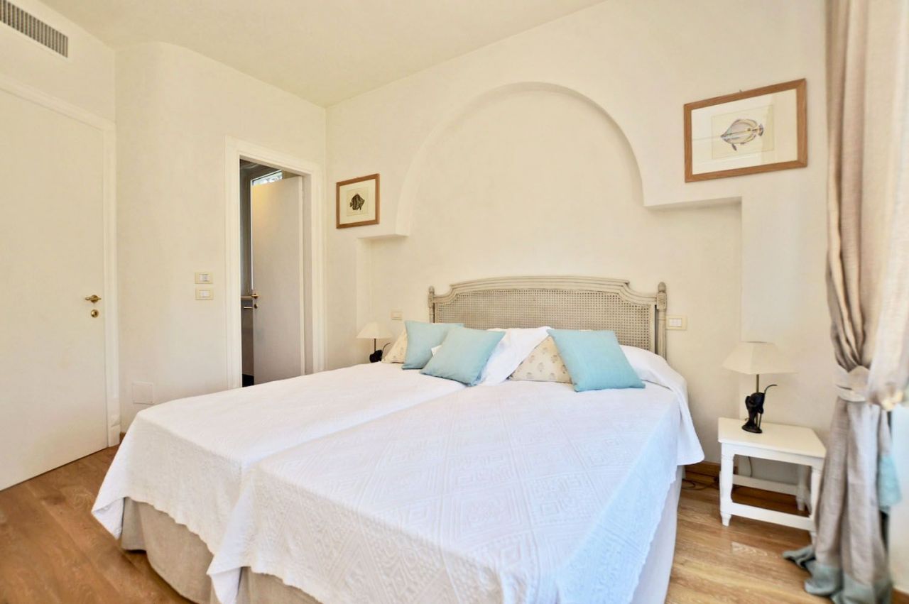 Вилла в Форте деи Марми, Италия, 470 м² - фото 15