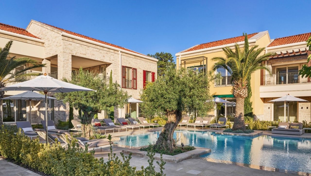 Коммерческая недвижимость в Кумборе, Черногория, 74 м² - фото 3