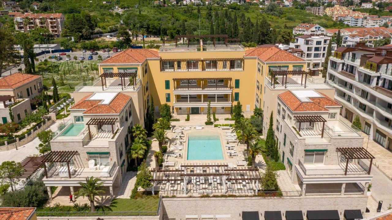 Коммерческая недвижимость в Кумборе, Черногория, 74 м² - фото 4