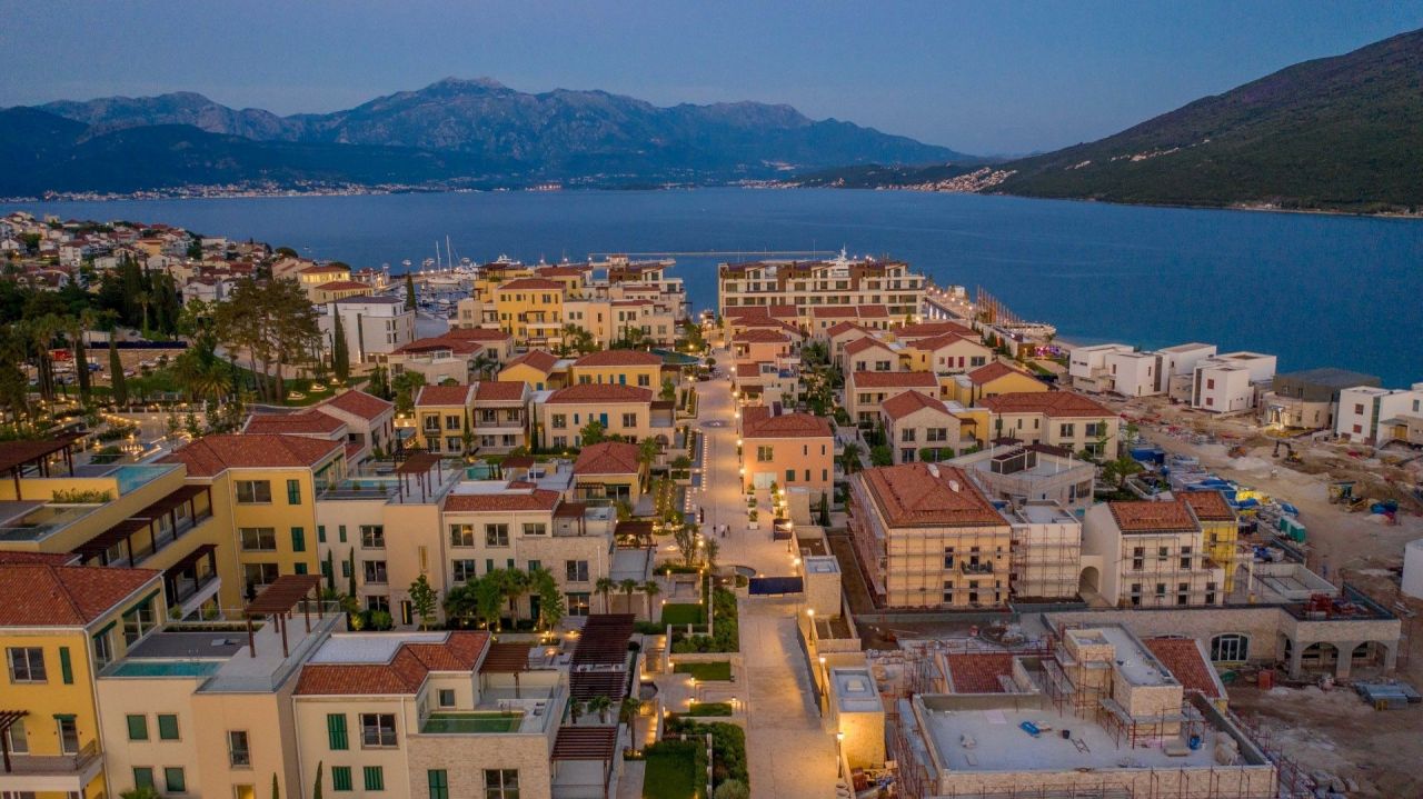 Квартира в Кумборе, Черногория, 74 м² - фото 7