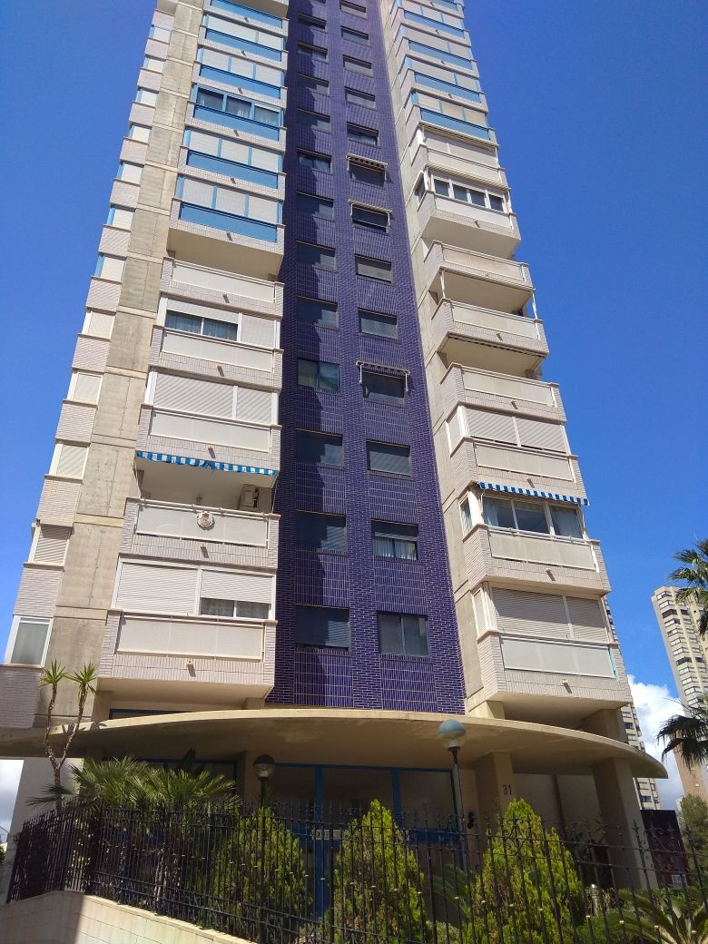 Коммерческая недвижимость в Бенидорме, Испания, 31 м2 - фото 1