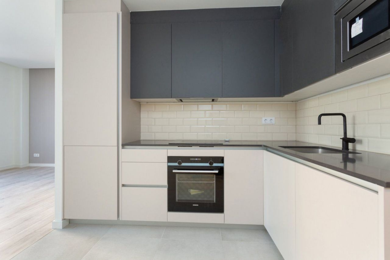 Квартира в Барселоне, Испания, 97 м² - фото 7