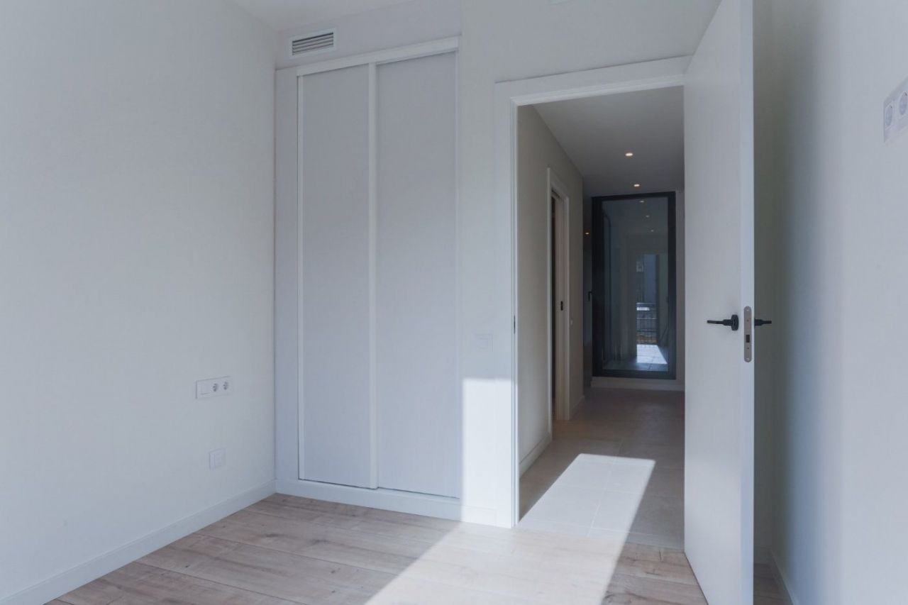 Квартира в Барселоне, Испания, 97 м² - фото 13