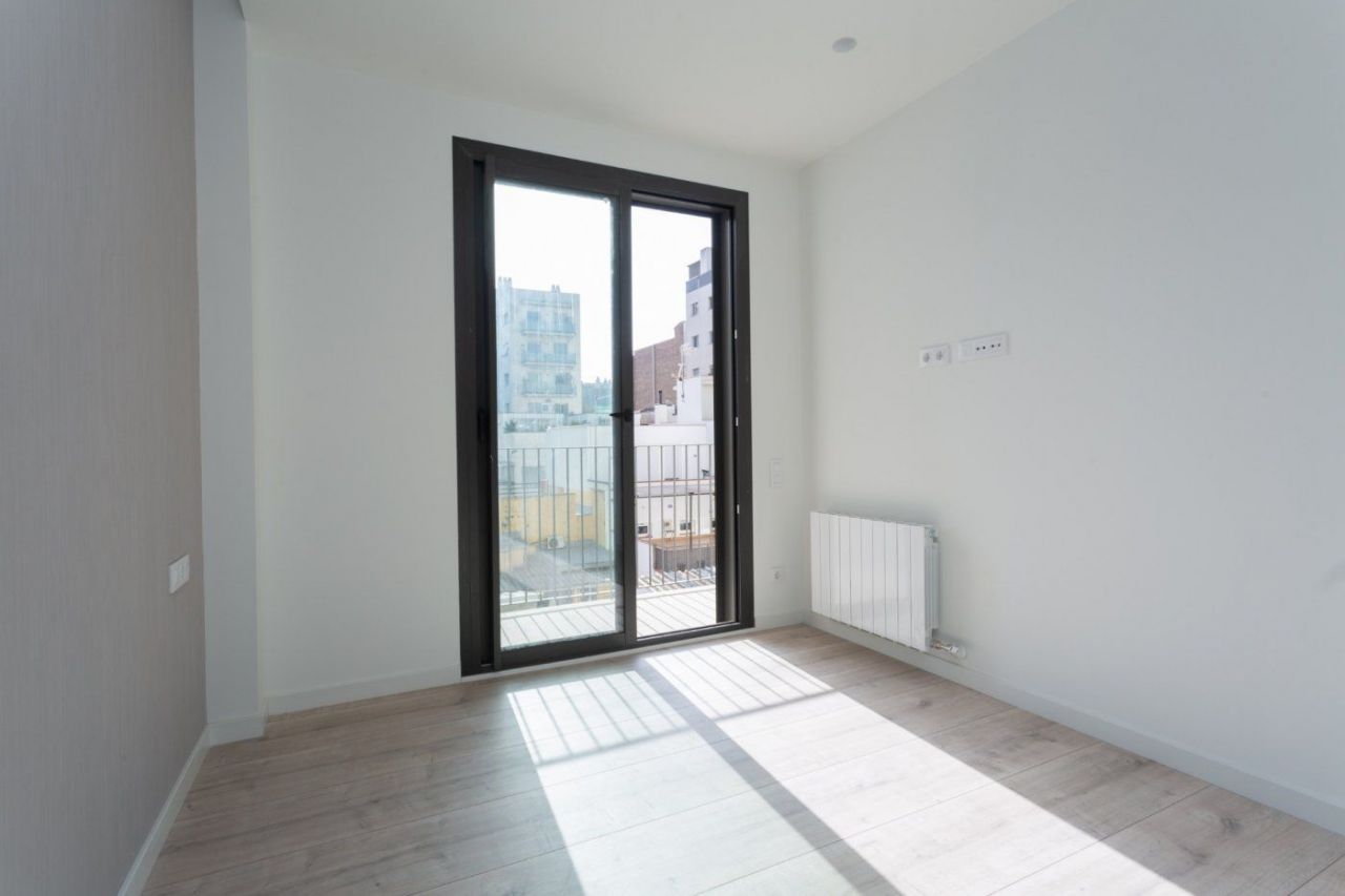 Квартира в Барселоне, Испания, 97 м² - фото 17