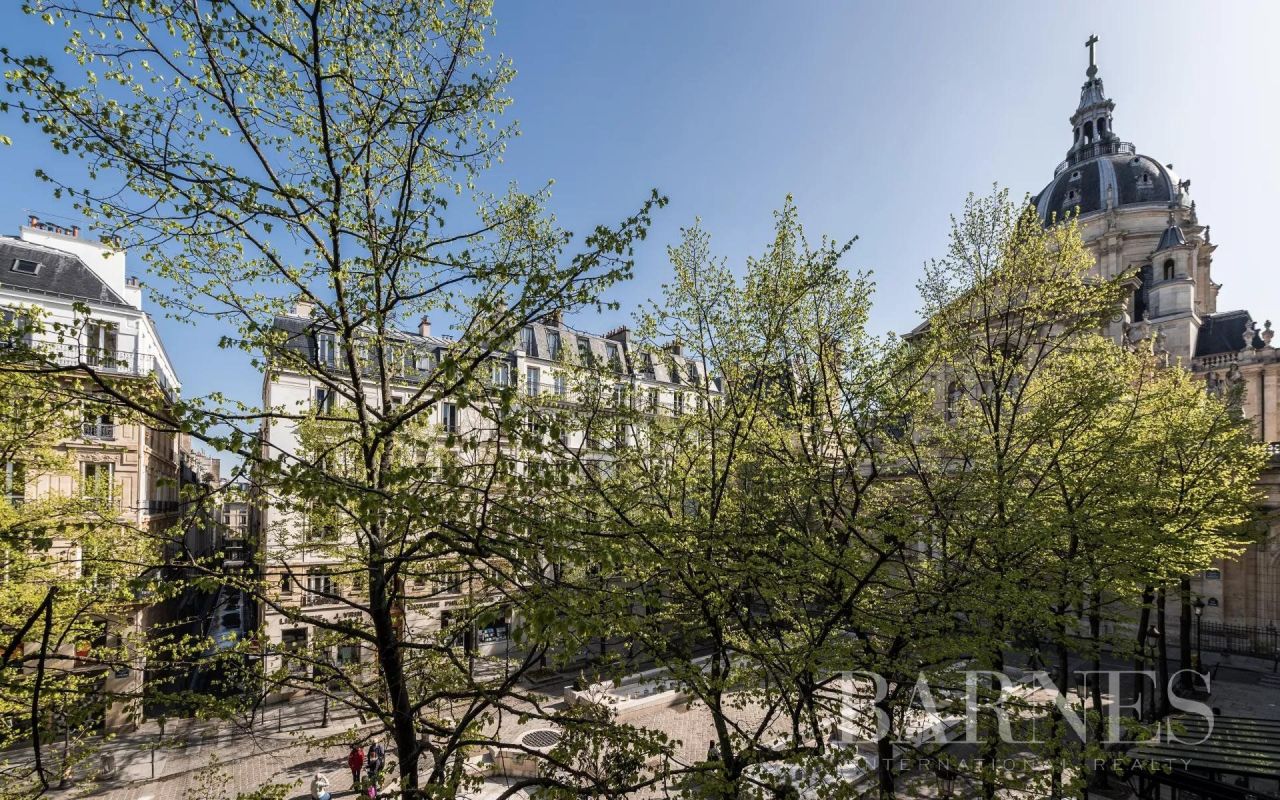 Квартира в 5-ом районе Парижа, Франция, 66.3 м2 - фото 1