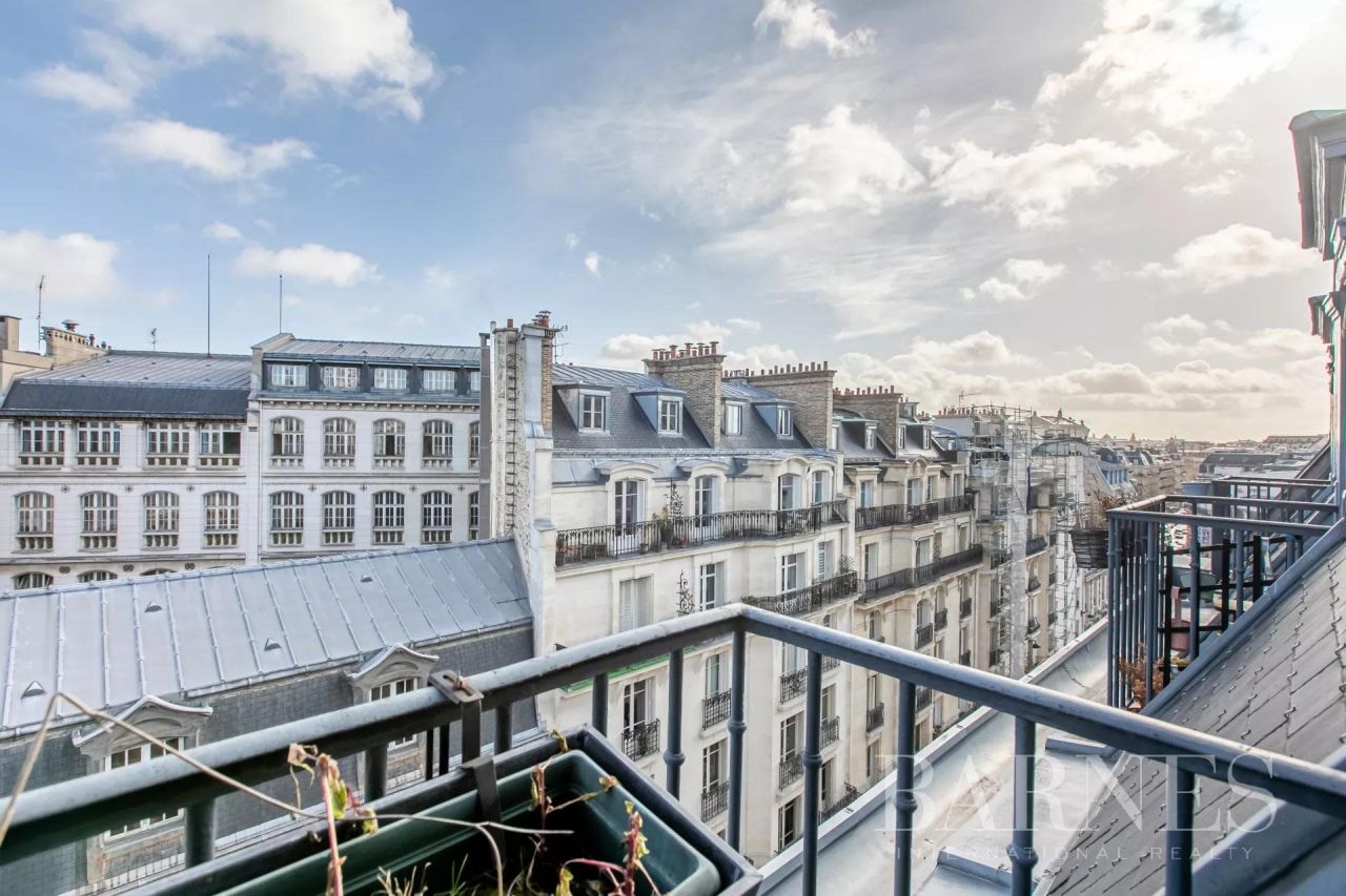 Квартира в 8-ом районе Парижа, Франция, 33.35 м2 - фото 1