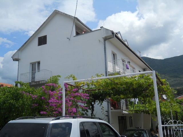 Квартира в Баре, Черногория, 80 м² - фото 1